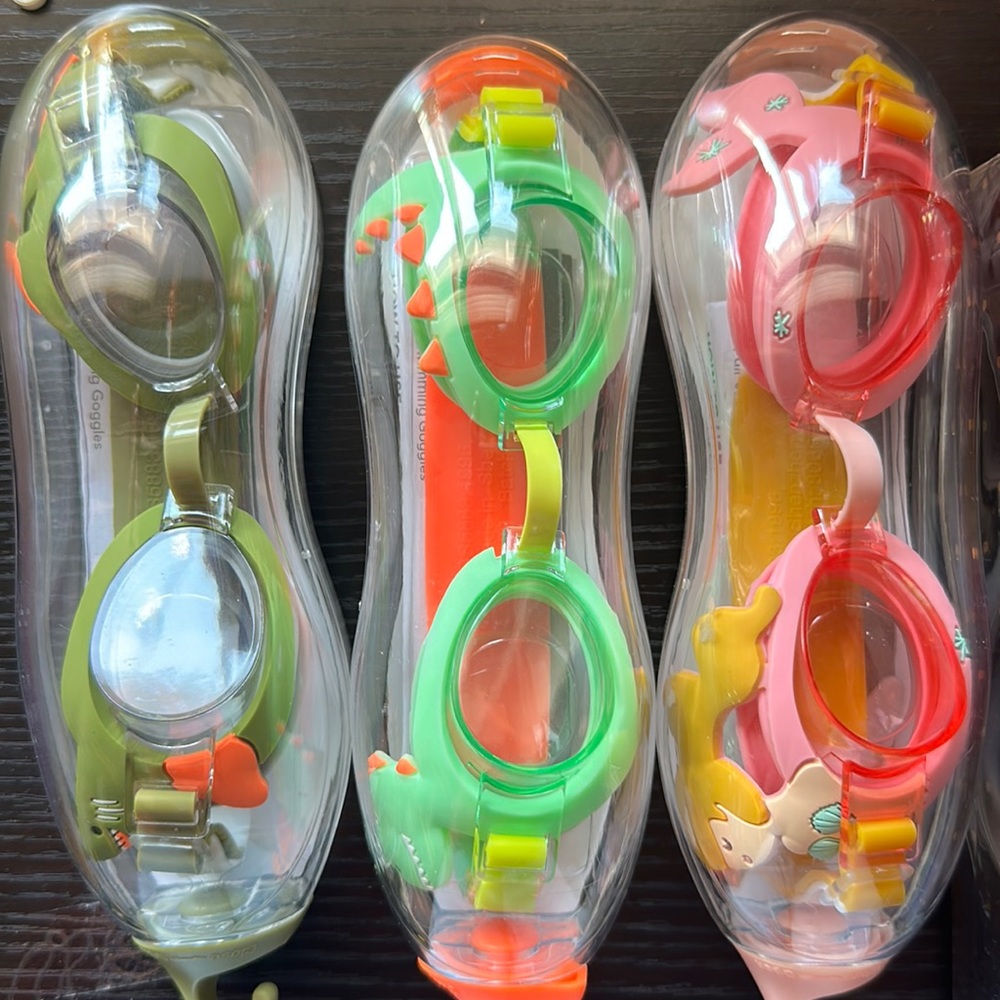 NWT - SunnyLife Goggles (3pack)